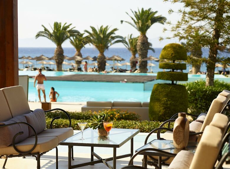 Hotel The Ixian Grand