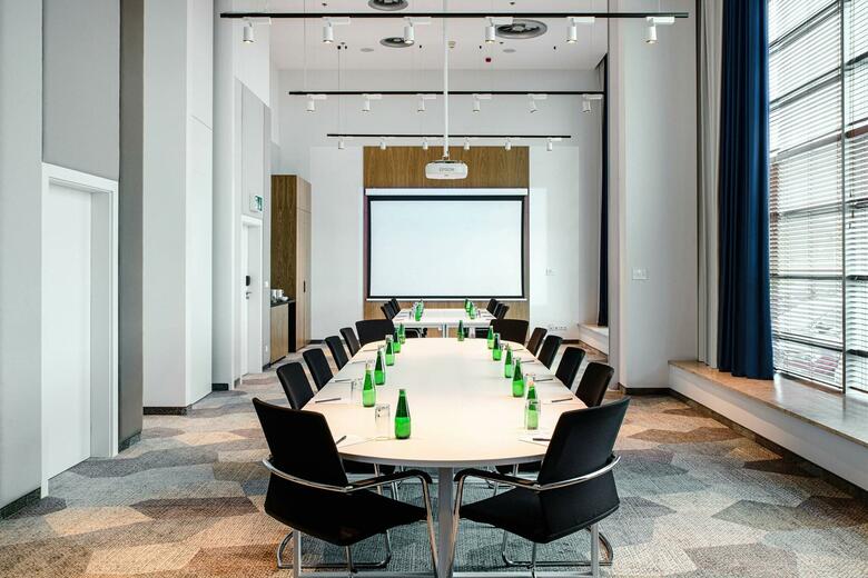 Hotel Courtyard By Marriott Warsaw Airport