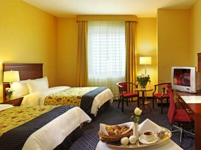 Hotel Courtyard By Marriott Warsaw Airport
