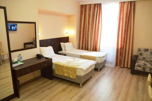 Hotel By The Hermitage