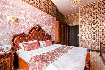 Hotel Golden House