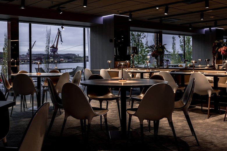 Hotel Riverton