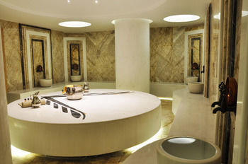 Veyron Hotels