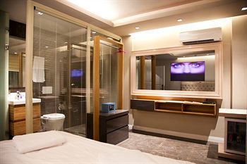 Upper House Hotel