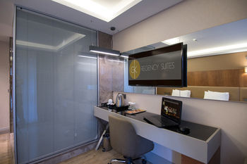 Hotel Gk Regency Suites