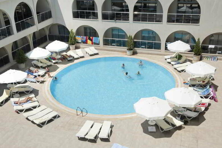 Diamond Beach Hotel