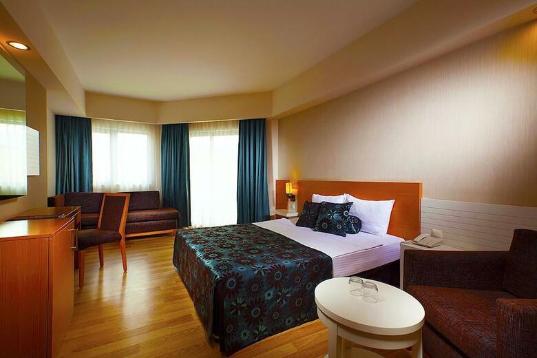 Diamond Beach Hotel