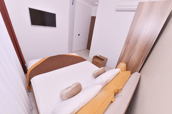 Oliva Hotel