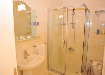 Dualis Hotel