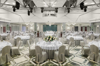 Malachite Congress Hotel