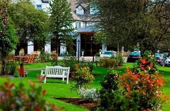 Twin Trees Hotel