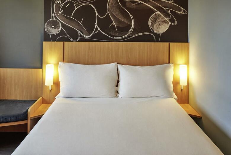 B&B Hotel Orly Rungis A�roport