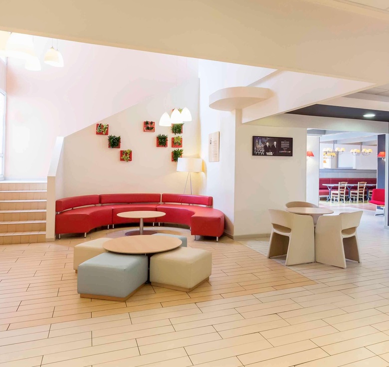 B&B Hotel Orly Rungis A�roport