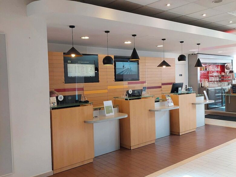 B&B Hotel Orly Rungis A�roport