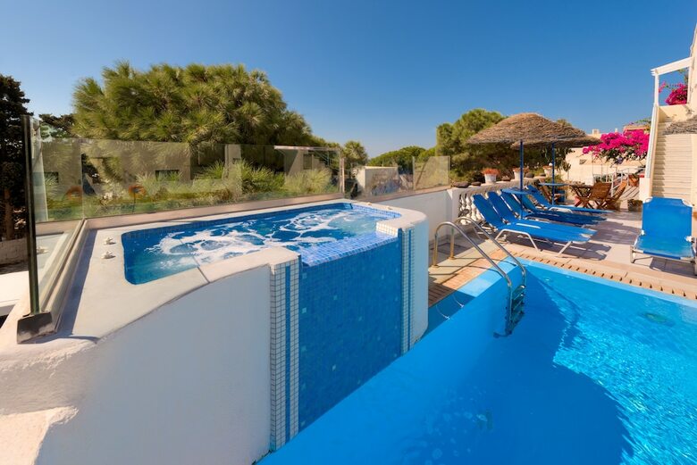 Hotel Villa Aegeon