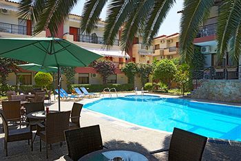 Pelli Hotel