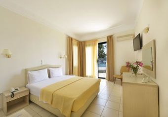 Hotel Tosca Beach Bungalows