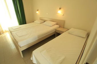 Hotel Tosca Beach Bungalows