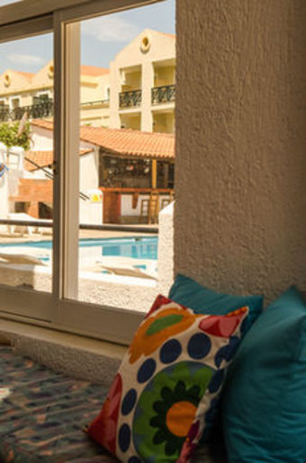 Aparthotel Anema By The Sea Guesthouse