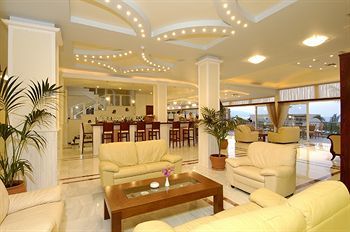 Hotel Selini Suites