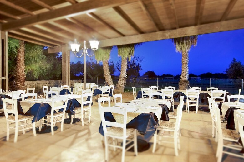Hostal Athena Resort