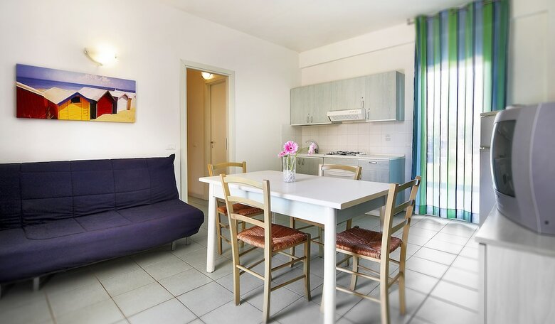 Hostal Athena Resort