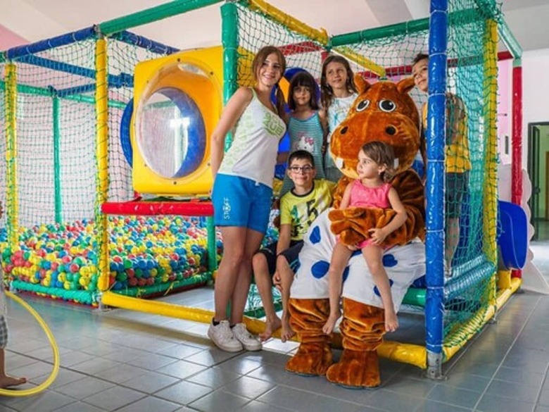 Hostal Athena Resort