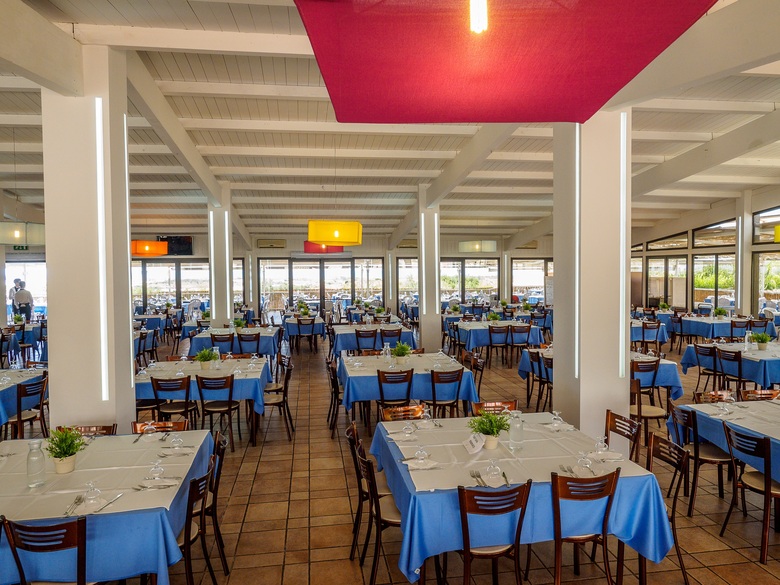 Hostal Athena Resort