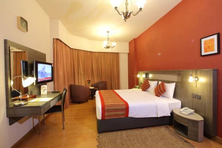 Hotel Flora Apartments