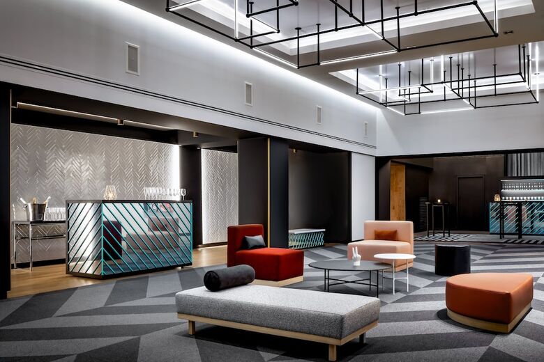 Hotel W Montreal