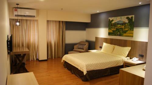 Kemena Plaza Hotel
