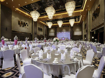 Hotel Novotel Yangon Max
