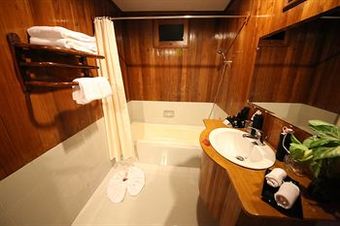 Hotel Paramount Inle Resort