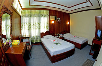 Kyaw Hotel