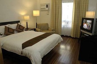 Circle Inn - Hotel & Suites