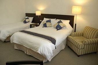 Circle Inn - Hotel & Suites