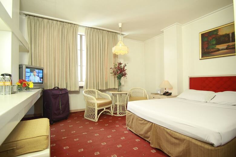 Hotel Supreme