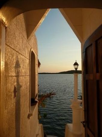 Hotel Pierhouse Lodging