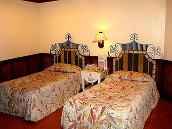 New Camelot Hotel