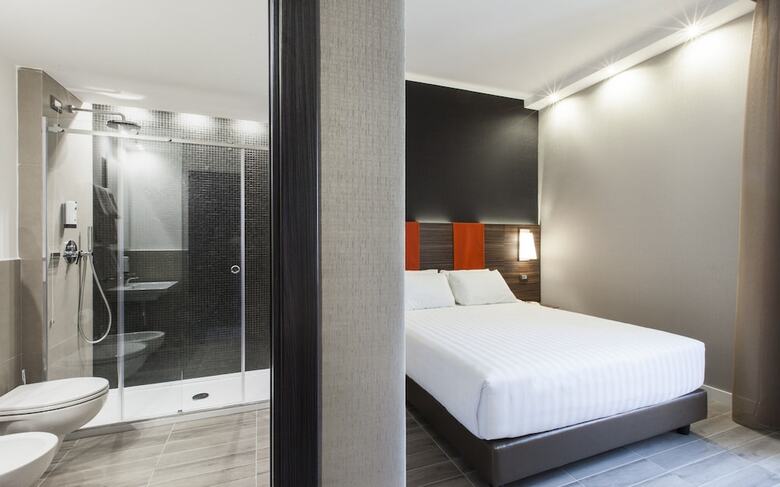 Hotel The Republic