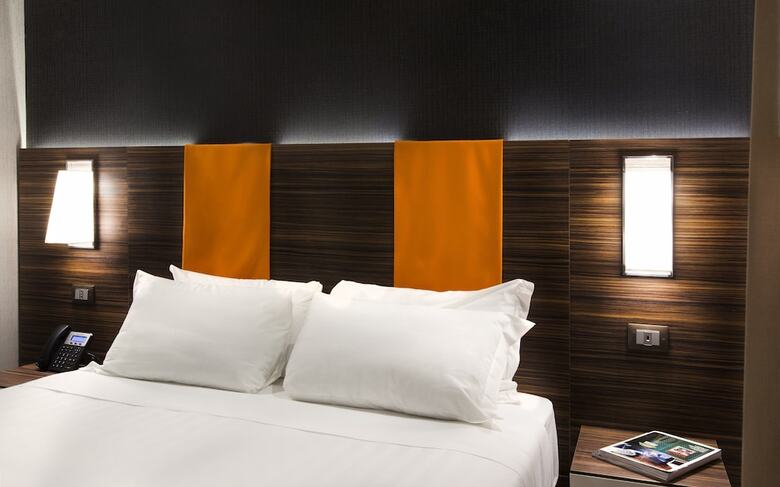 Hotel The Republic