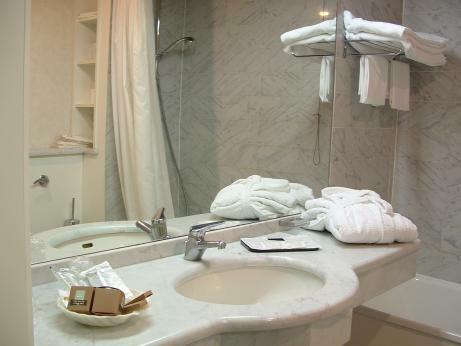 Petra Hotel & Residence