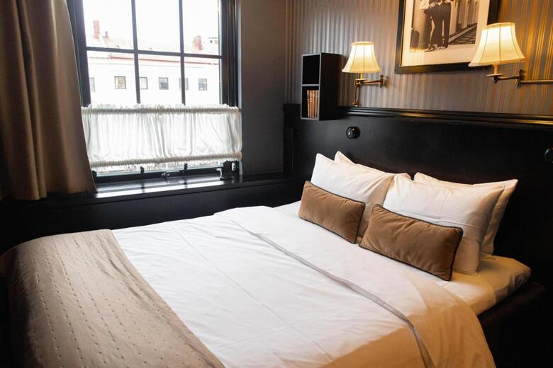 Hotel Mornington