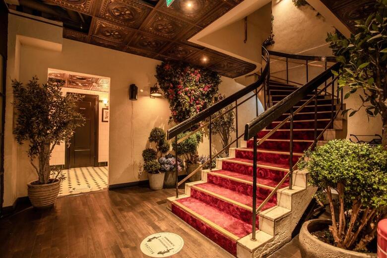 Hotel Mornington