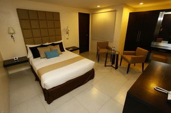 Oracle Hotel And Residences