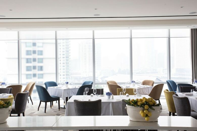 Hotel Raffles Makati