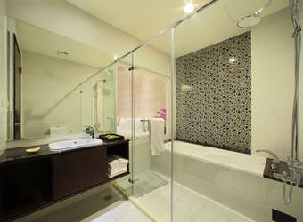 L'arc Hotel