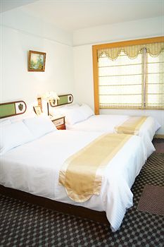 Famous Hotel