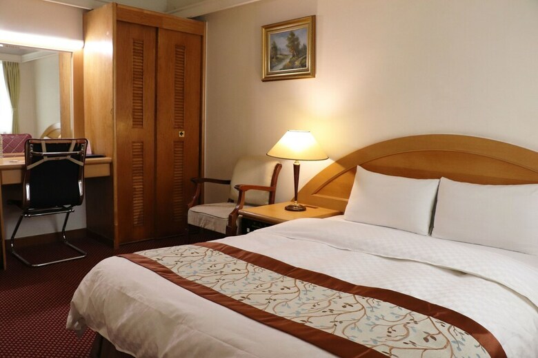 Oriental Hotel