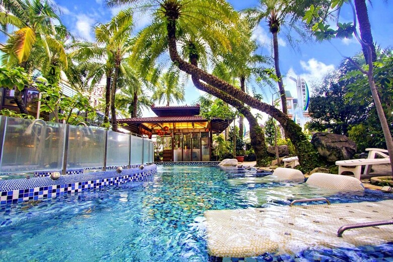 Resort One Hotel